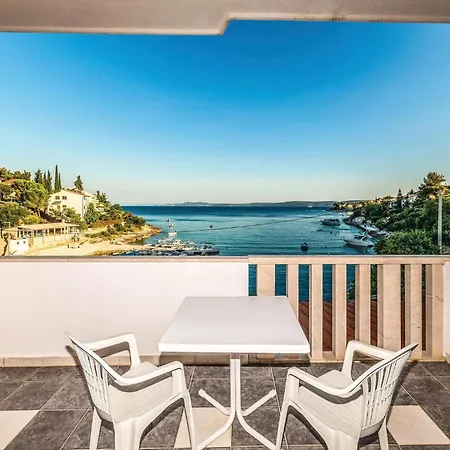 Eight-bedroom Okrug Gornji With Sea View 05 *