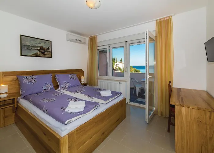 Eight-bedroom Okrug Gornji With Sea View 05 Vakantiehuis