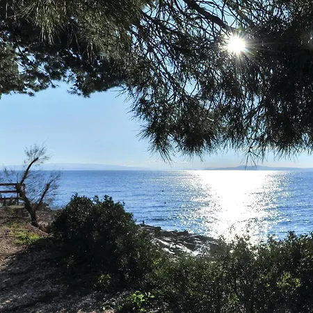 Σπίτι διακοπών Eight-bedroom Okrug Gornji With Sea View 05 Τρογκίρ